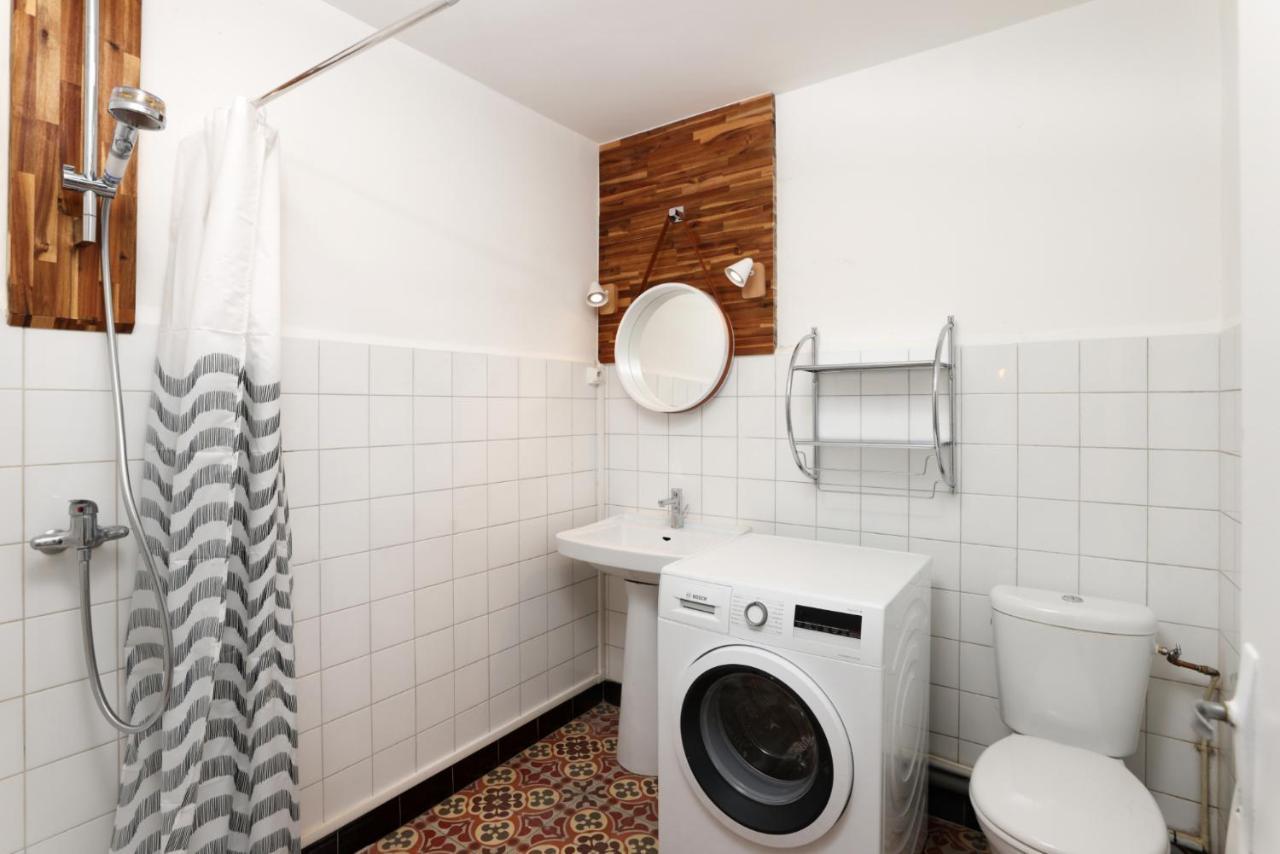 Апартаменти Le Pied A Terre De La Cite - Parking Au Pied De La Cite Каркассонн Екстер'єр фото