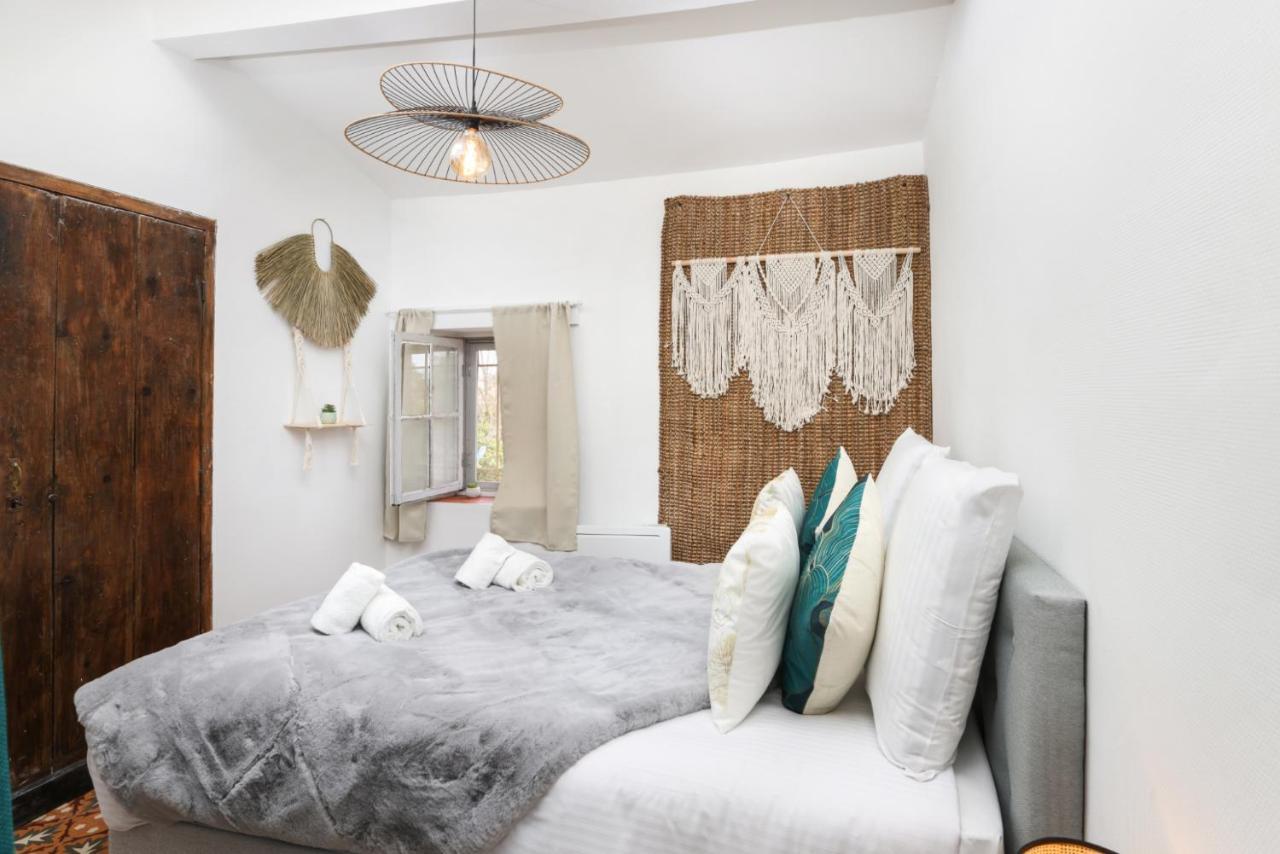 Апартаменти Le Pied A Terre De La Cite - Parking Au Pied De La Cite Каркассонн Екстер'єр фото