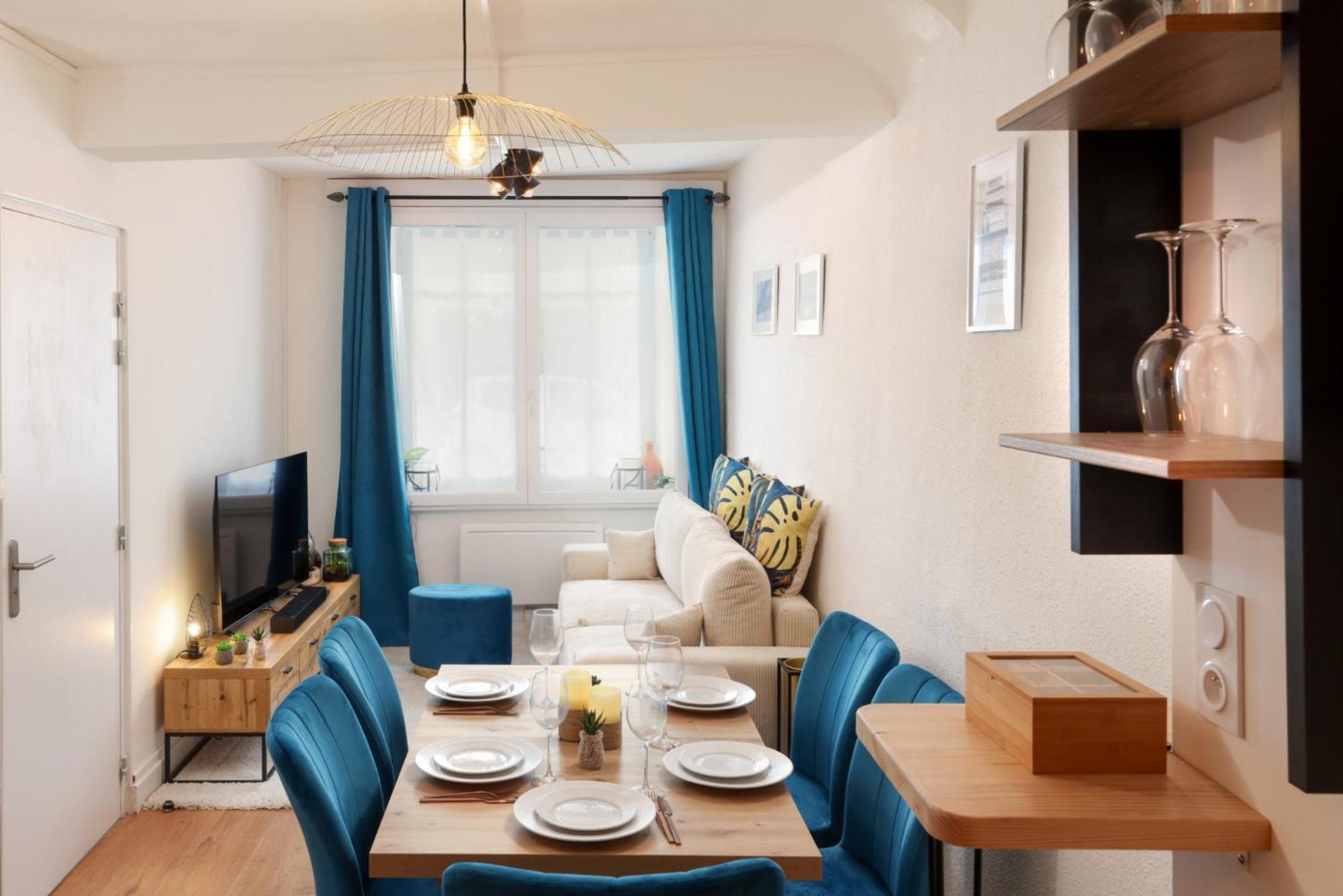 Апартаменти Le Pied A Terre De La Cite - Parking Au Pied De La Cite Каркассонн Номер фото